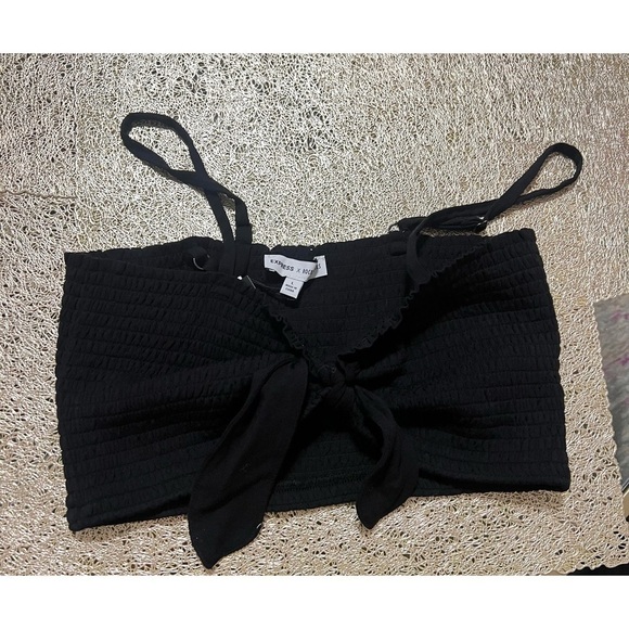 Express X Rocky Barnes Black Smocked Bow Tie Front Stretchy Crop Top Size Large - Picture 11 of 11
